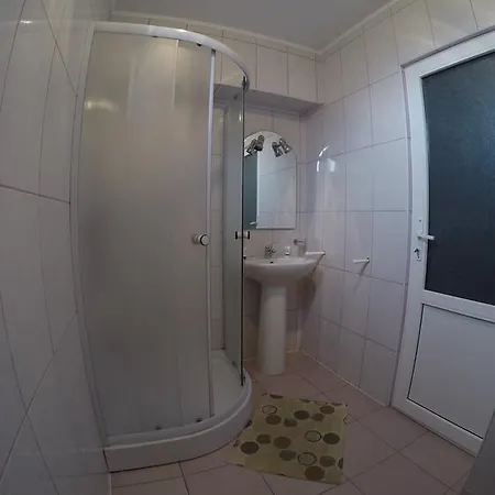 Casa Eriana 3* 那沃达利